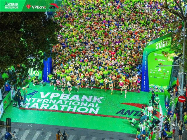 Karo đem đến nguồn năng lượng bứt phá cho hơn 11.000 VĐV VPBank Hanoi International Marathon